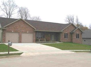 450 2nd St SW, Epworth, IA 52045