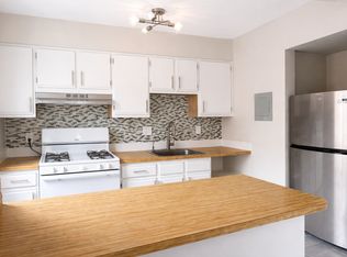 4729 1st St SW APT 202, Washington, DC 20032