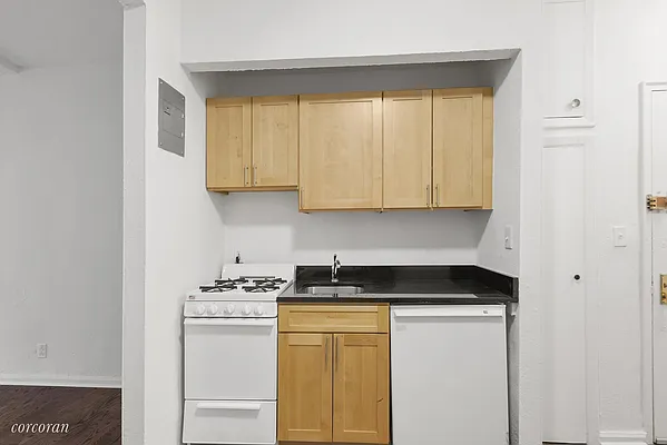 Rented by Corcoran | media 7