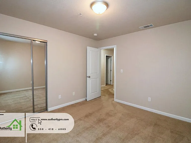 2381 Yellow Finch Way — Photo 23