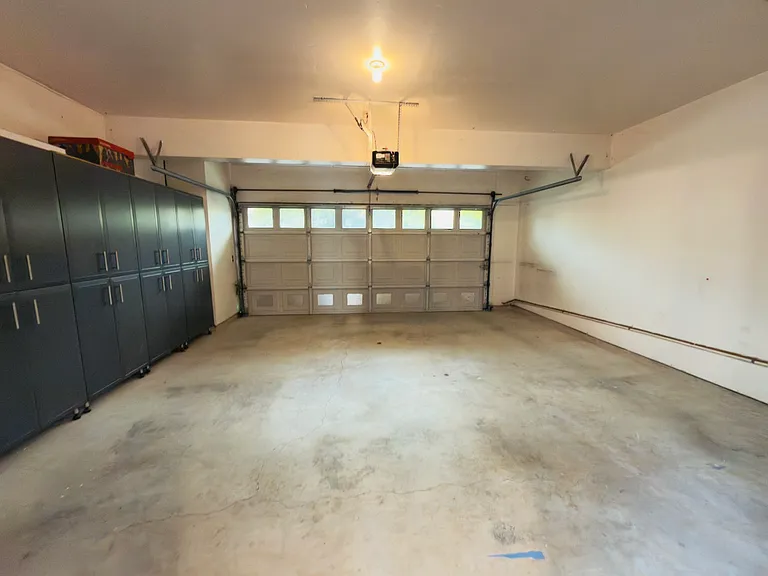 910 Vista Pointe Dr — Photo 3