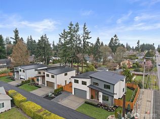 Pine Court, Edmonds, WA 98026