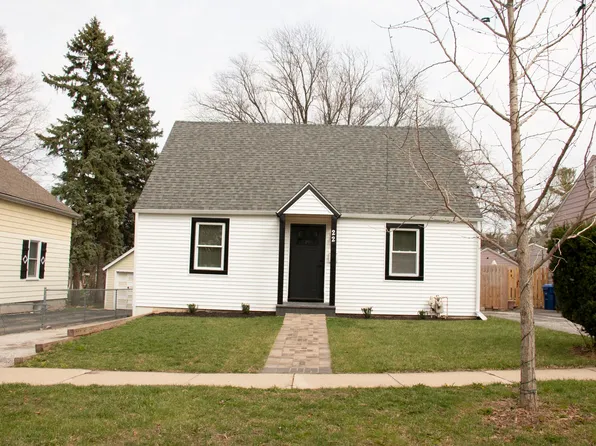 22 N 12th St, St Charles, IL 60174