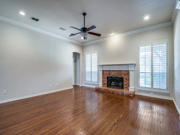 6428 Glenhollow Dr — Photo 13