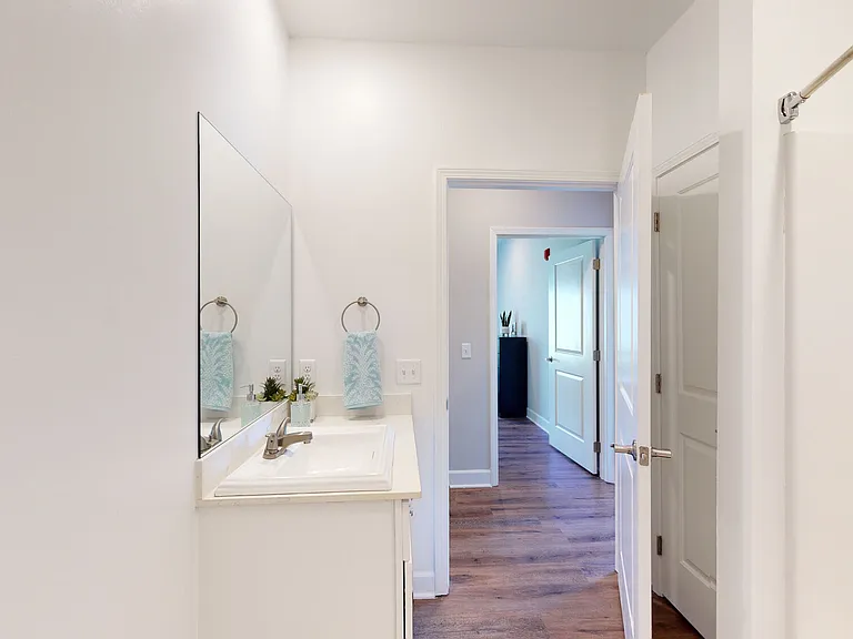 Coastal Club Apartments — Photo 23