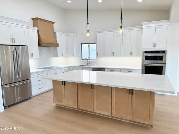 8849 W PORT ROYALE Lane, Peoria, AZ 85381