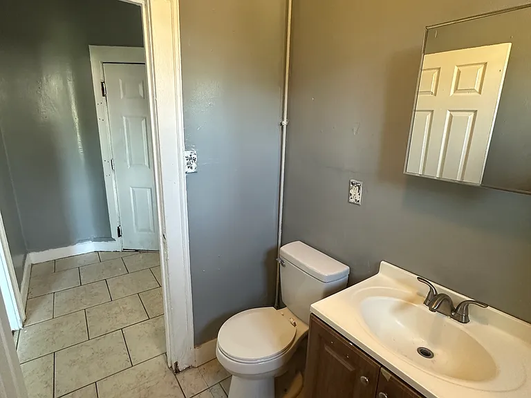 260 Hillside Ave #4B — Photo 9