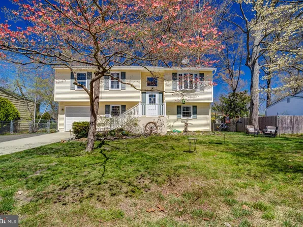 213 Florida Trl, Browns Mills, NJ 08015