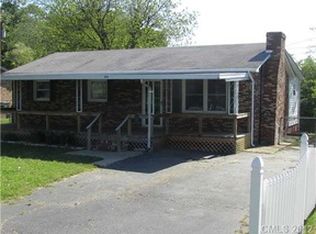 304 S Pine St, Dallas, NC 28034