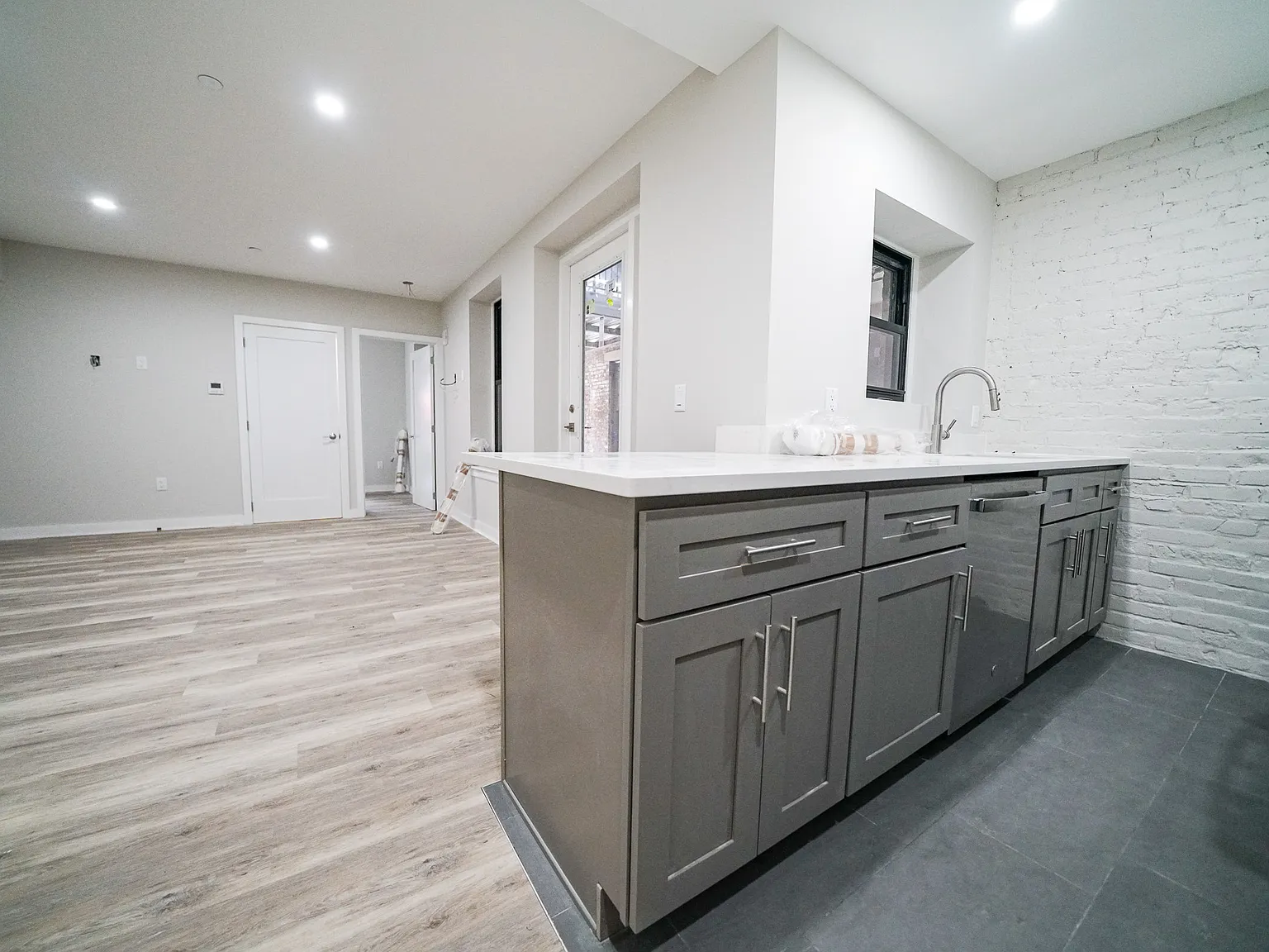 1 bed, 635 sqft, $3,250 — Photo 1