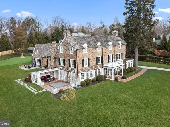 658 Brooke Rd, Wayne, PA 19087