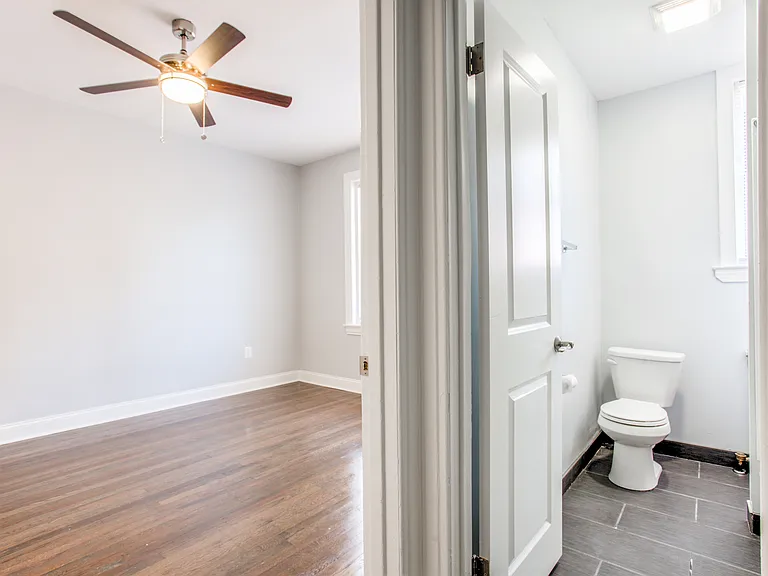 Campus Apartments — Photo 9