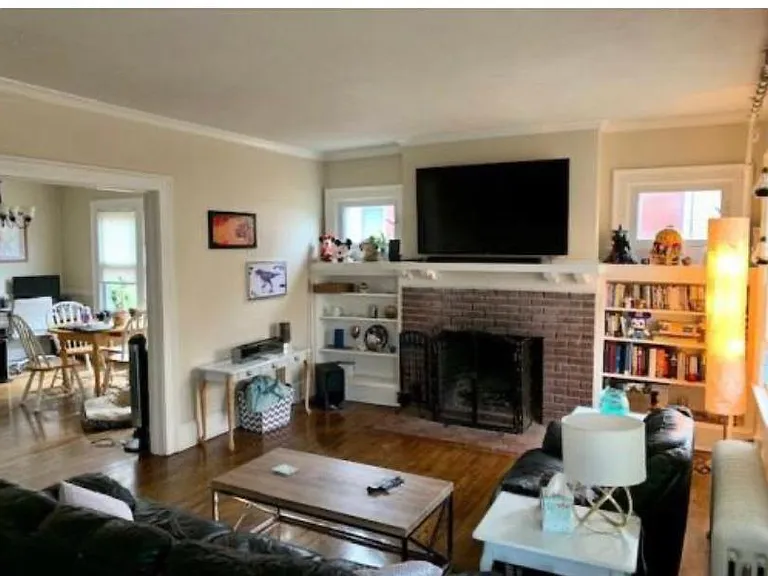 90 Maplewood Ave #2 — Photo 1