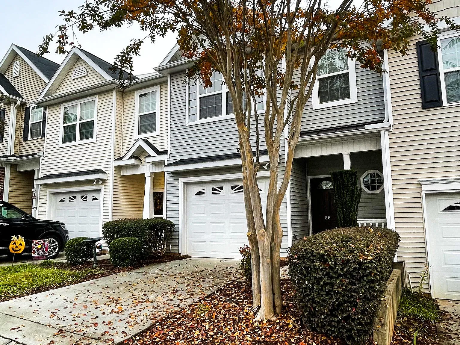 3 bed, 2.5 bath, 1500 sqft, $1,700 — Photo 3