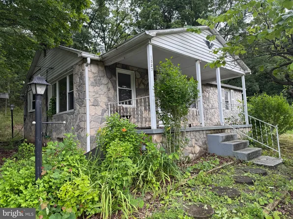 1327 Cut Off Rd, Keyser, WV 26726