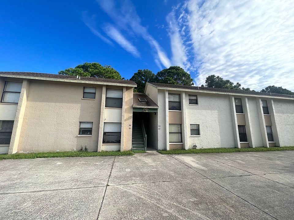 1st image of 341 Mercury Ave SE APT 101