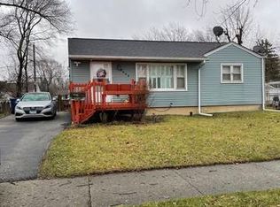 2637 Yeoman St, Waukegan, IL