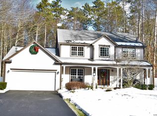 4 Sheffield Rd, Gansevoort, NY 12831