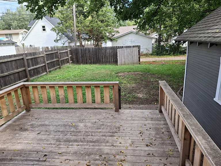 836 N Litchfield Ave — Photo 6