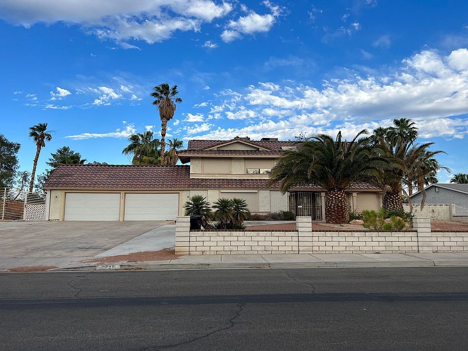 1st image of 2727 Brockington Dr