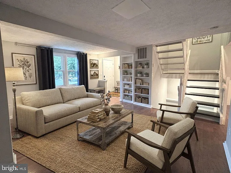 3634 Handel Ct — Photo 6