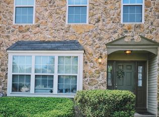 104 Camber Ln, Mount Laurel, NJ 08054