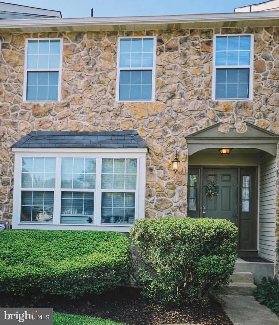 104 Camber Ln photo 1