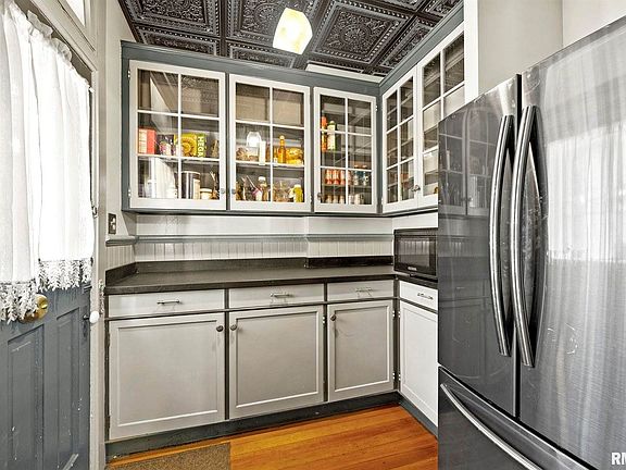 4th image of 848 20th St
