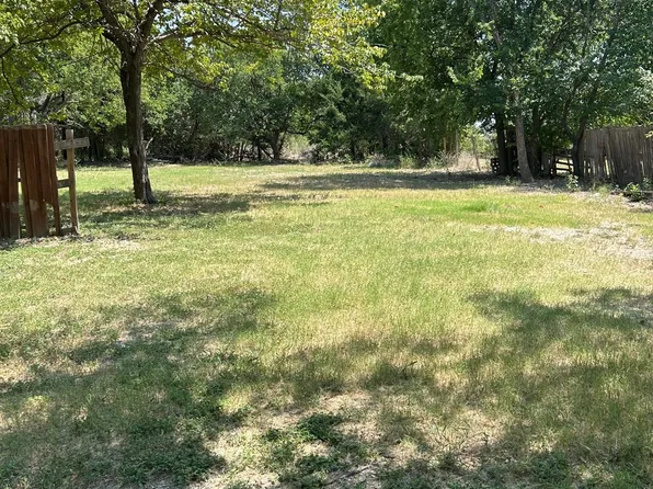 Poplar St, Italy, TX 76651