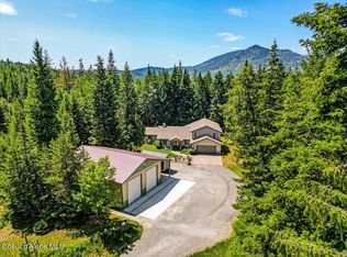 438 Berry Hl, Cocolalla, ID 83813