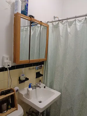 Rented by Metropolitan Equities | media 16