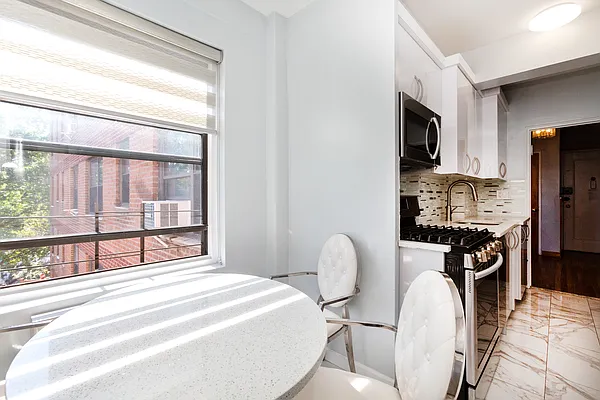 Sold by Keller Williams Realty Landmark | media 23