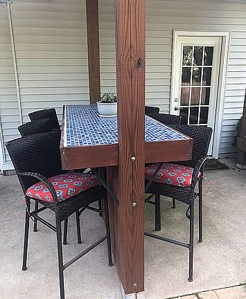 Custom built bar/pergola