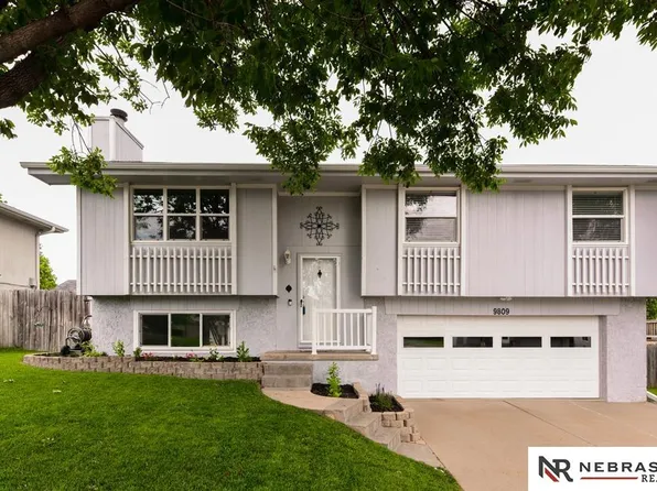 9809 S 10th St, Bellevue, NE 68123