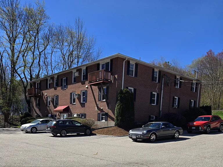 325 Ashland Ave #3 — Photo 1