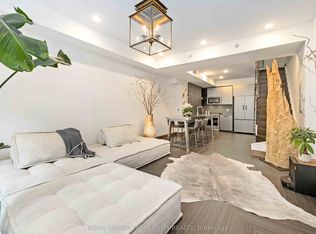 3 Elsie Ln #30, Toronto, ON M6P 0B8