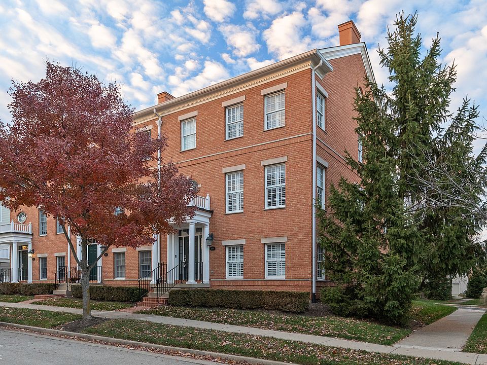 1st image of 2068 Broughton St