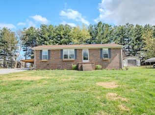 6 White Oak Dr, Leoma, TN 38468