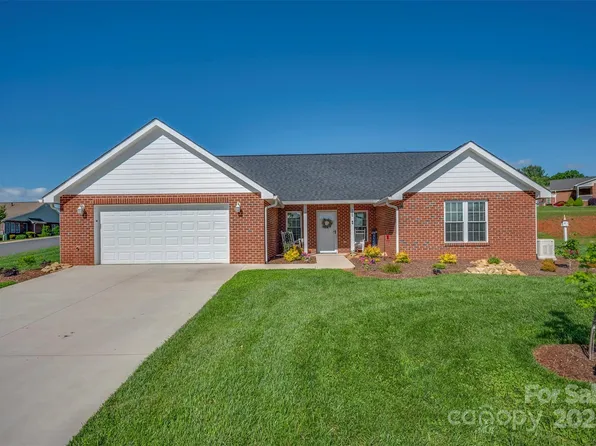 105 Kingston Pl, Spindale, NC 28160