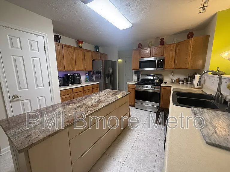 9616 Watts Rd — Photo 5