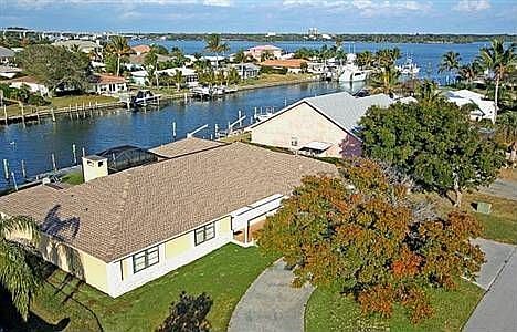 1st image of 14 Starfish Dr