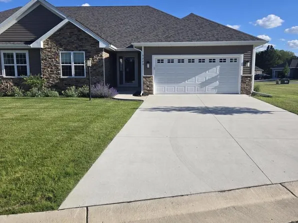5229 Briarwood CIRCLE, Racine, WI 53402