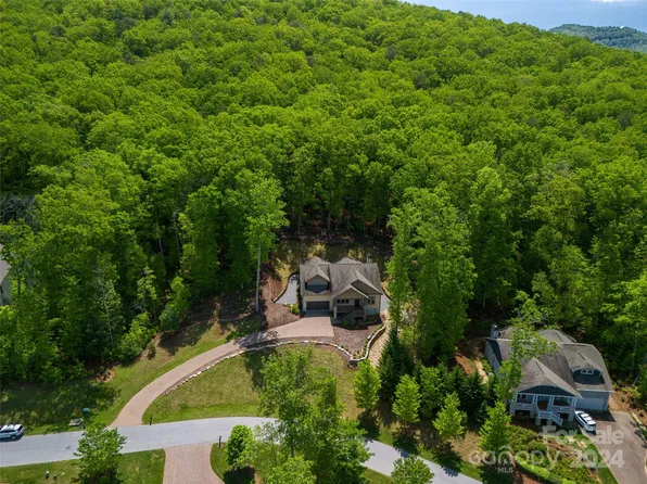 5 Brassie Ct, Biltmore Lake, NC 28715