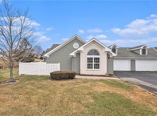 7101 Meadow View St, Shawnee, KS 66227