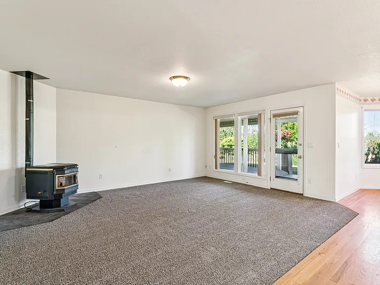 24963 Fox Ridge Dr — Photo 22