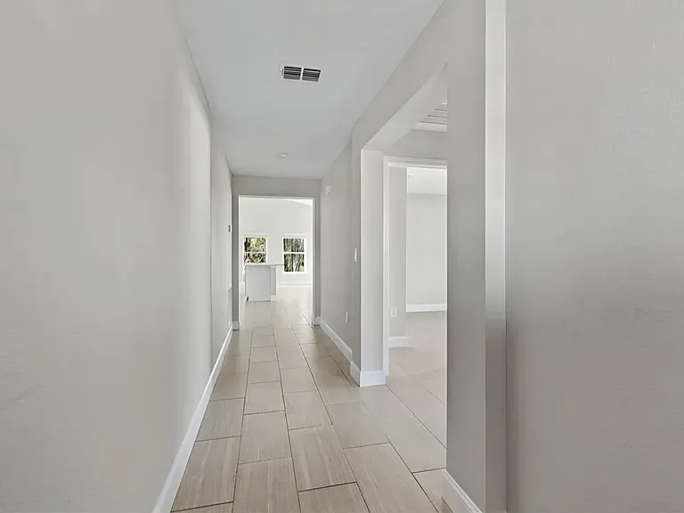 439 Chestnut Ct — Photo 6