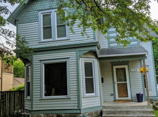 729 6th Ave, Brookings, SD 57006