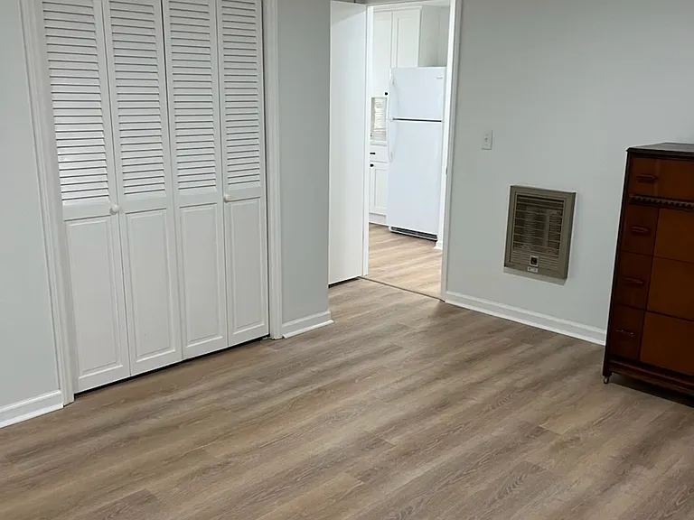 151 Oak Creek Ln — Photo 2