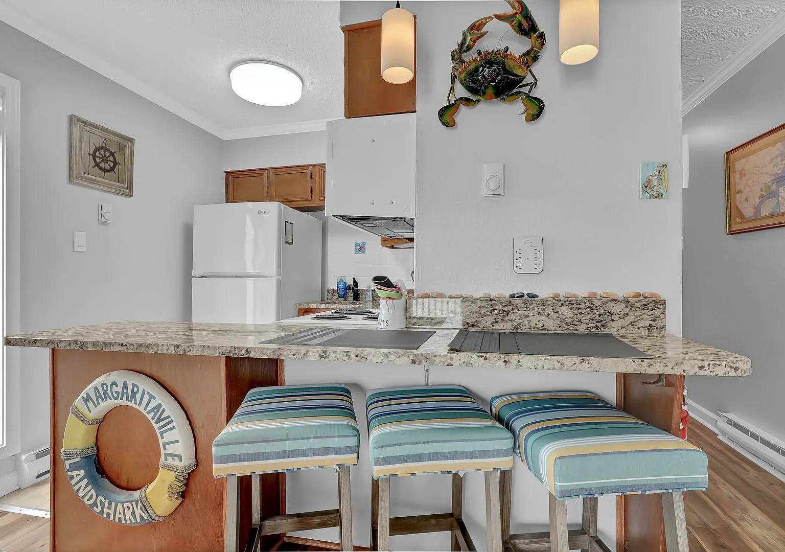 Captain's Quarters Oceanfront Condo - Winter Rental - N. Topsail Beach, NC — Photo 2