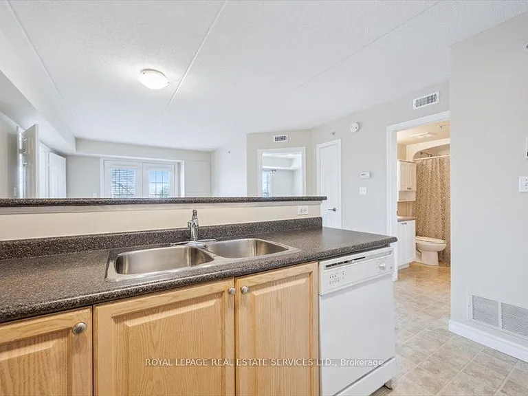 1490 Bishops Gate #303 — Photo 7